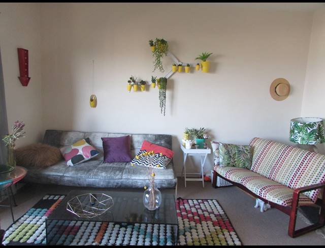 2 BEDROOM APARTMENT TO LET IN VREDEHOEK